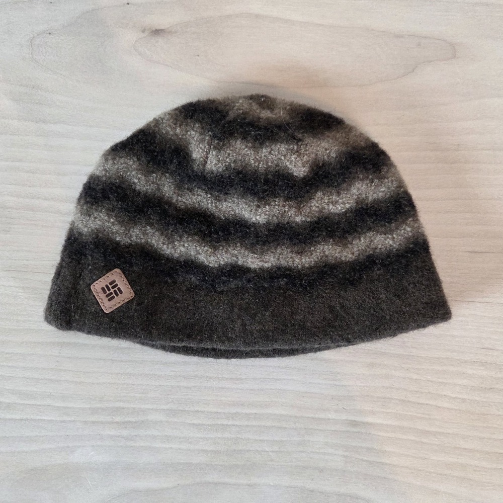 Vintage 90s Columbia Sportswear 100% Wool Striped Beanie Made in Taiwan CU8365